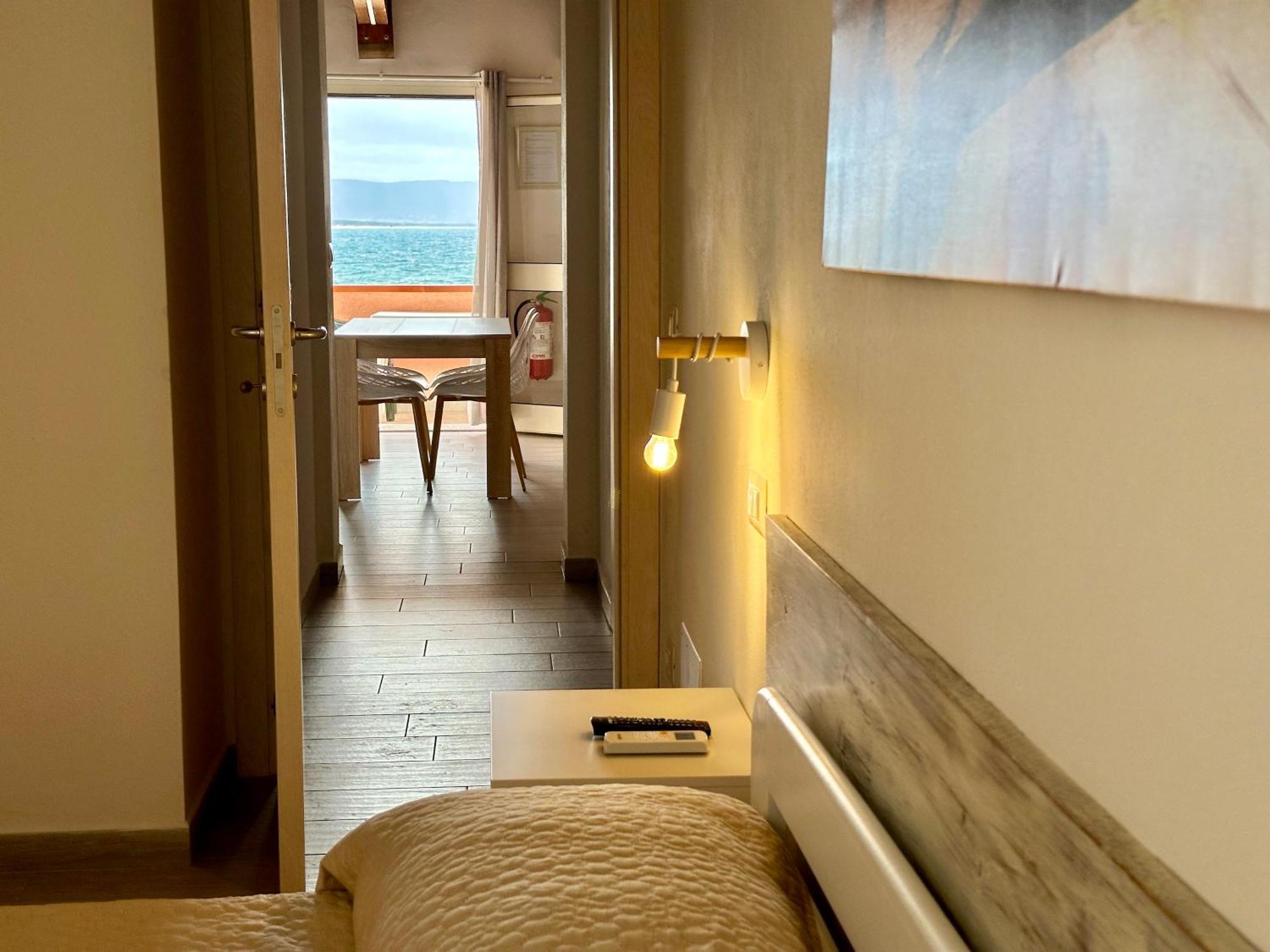 Approdo Apartments อิโซลา โรสซา ภายนอก รูปภาพ